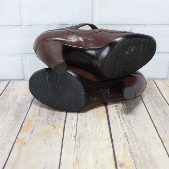 CLARKS Indigo Crossover High Heel Buckle Shoes 6.5 - Picture 8 of 8